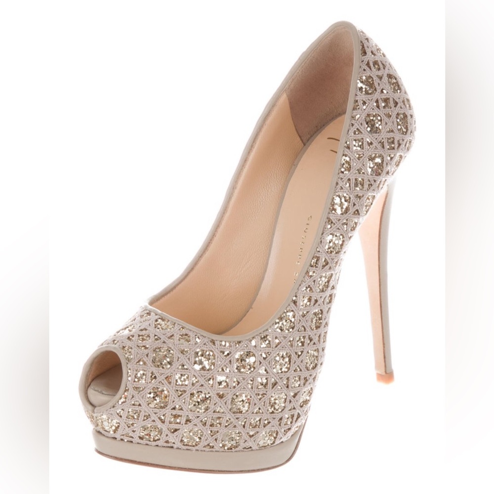 AUTHENTIC Giuseppe Zanotti Pumps Size 5